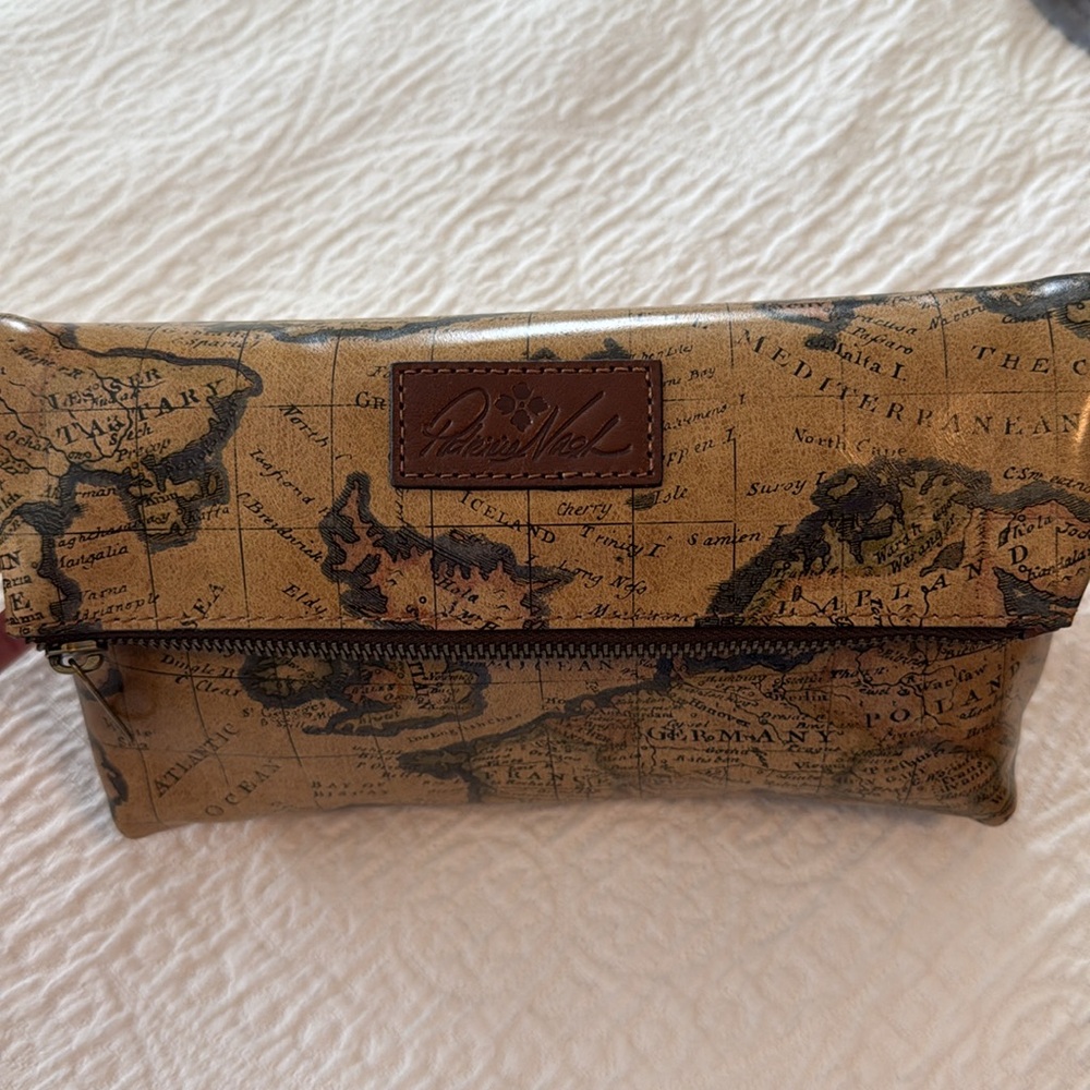 Patricia Nash Valerie Clutch - Picture 2 of 7